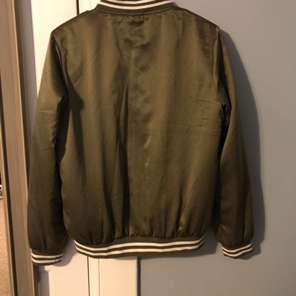 Forever 21 Green Bomber Jacket - Picture 3 of 3